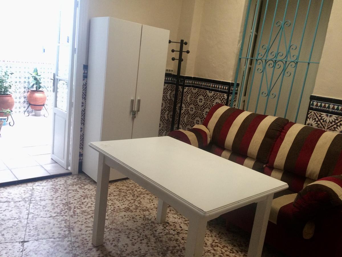 Quarto Familiar com Casa de Banho Privativa (3 Adultos)