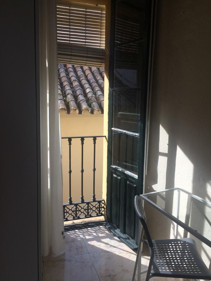 Quarto Individual com Casa de Banho Privativa